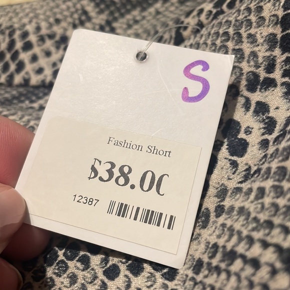 🐍🖤🔥NWT She+Sky Tran Boutique Snake Print Skort/Shorts - Picture 5 of 12